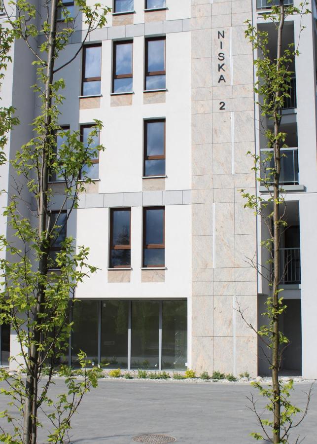 Apartament White-Niska Z Garazem Podziemnym Κίελτσε Εξωτερικό φωτογραφία