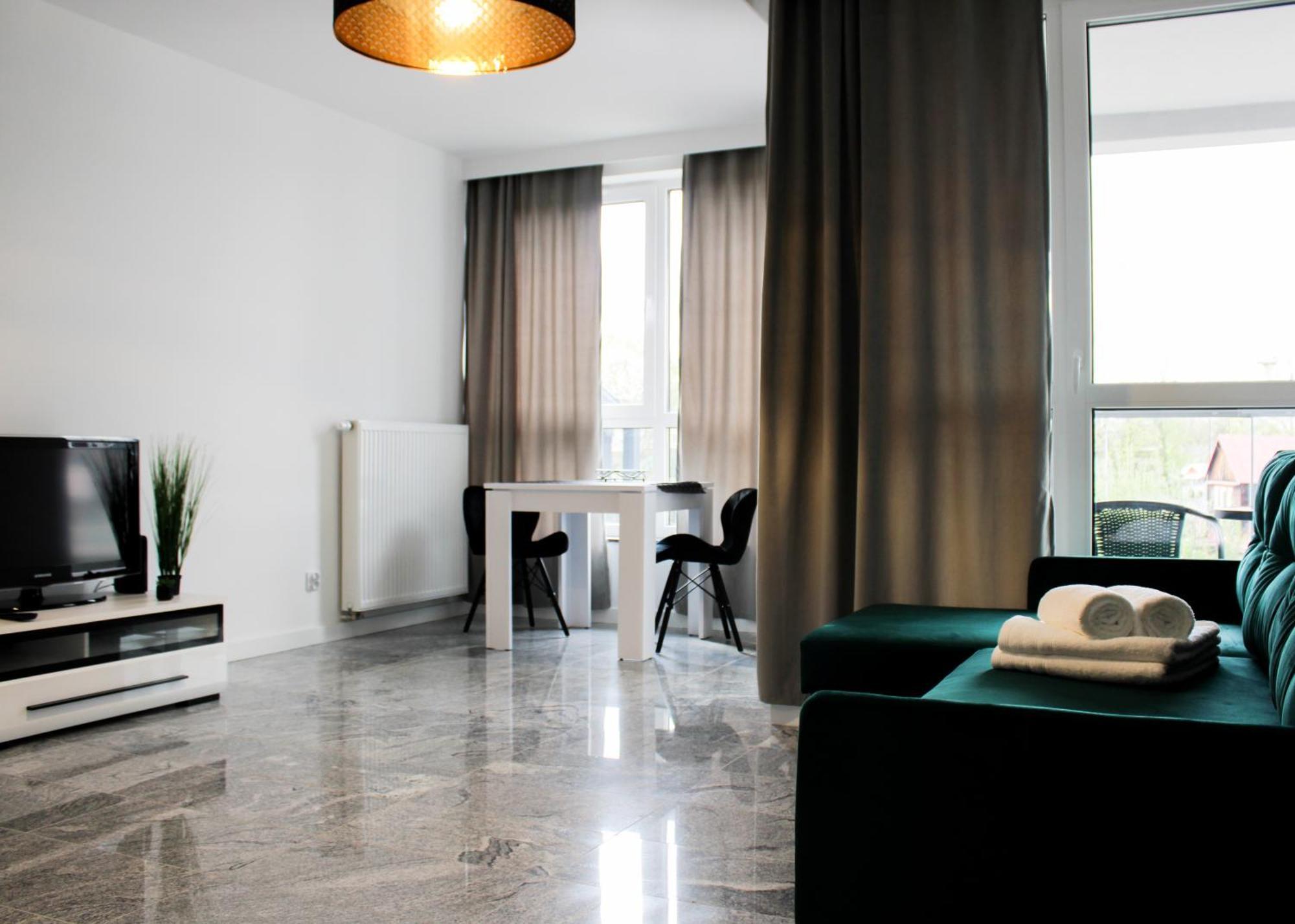 Apartament White-Niska Z Garazem Podziemnym Κίελτσε Εξωτερικό φωτογραφία
